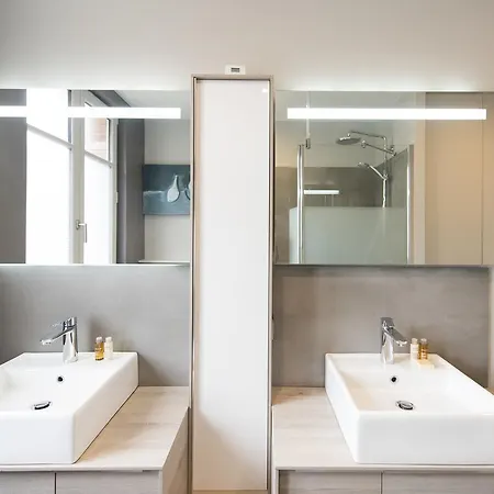 Veeve - Sophistication On Mozart Avenue Paris